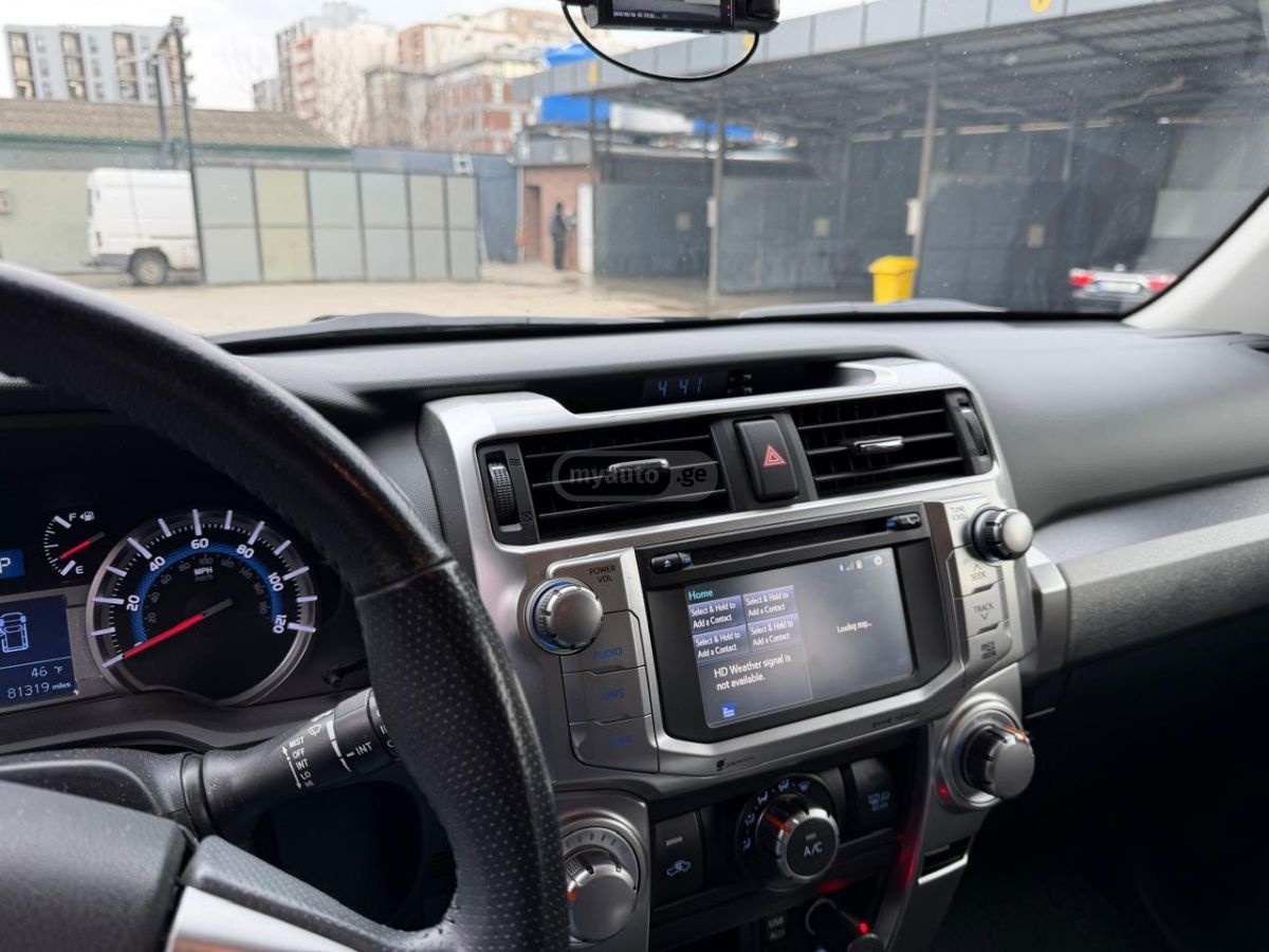 Toyota 4 Runner - фото 7