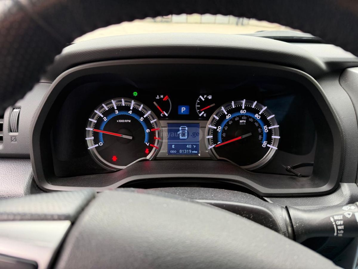 Toyota 4 Runner - фото 9