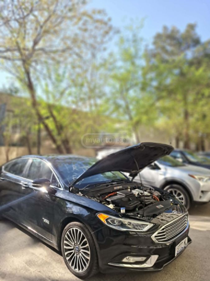 Ford Fusion - фото 7