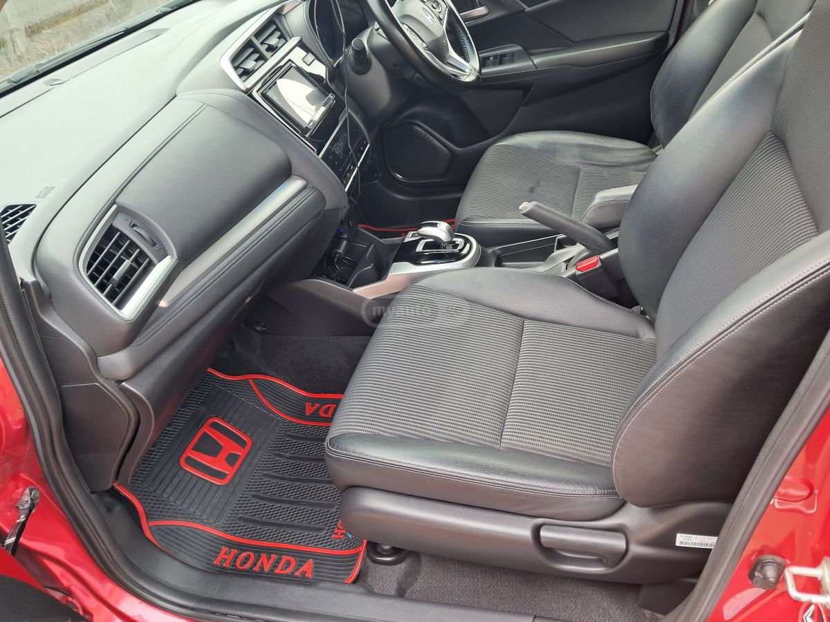 Honda Fit - фото 6