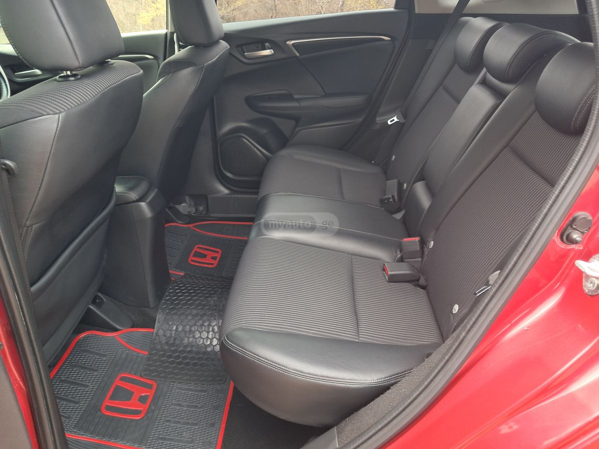 Honda Fit - фото 9