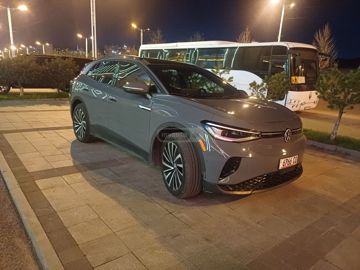 Volkswagen ID 4 - фото 1