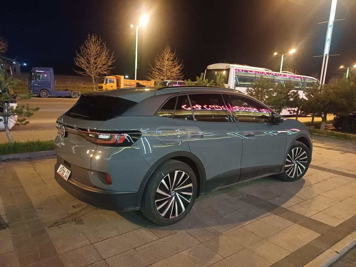 Volkswagen ID 4 - фото 3