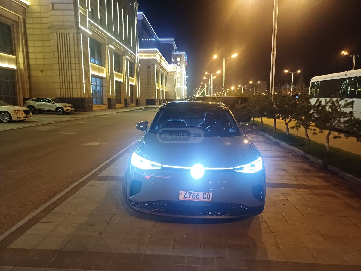 Volkswagen ID 4 - фото 6