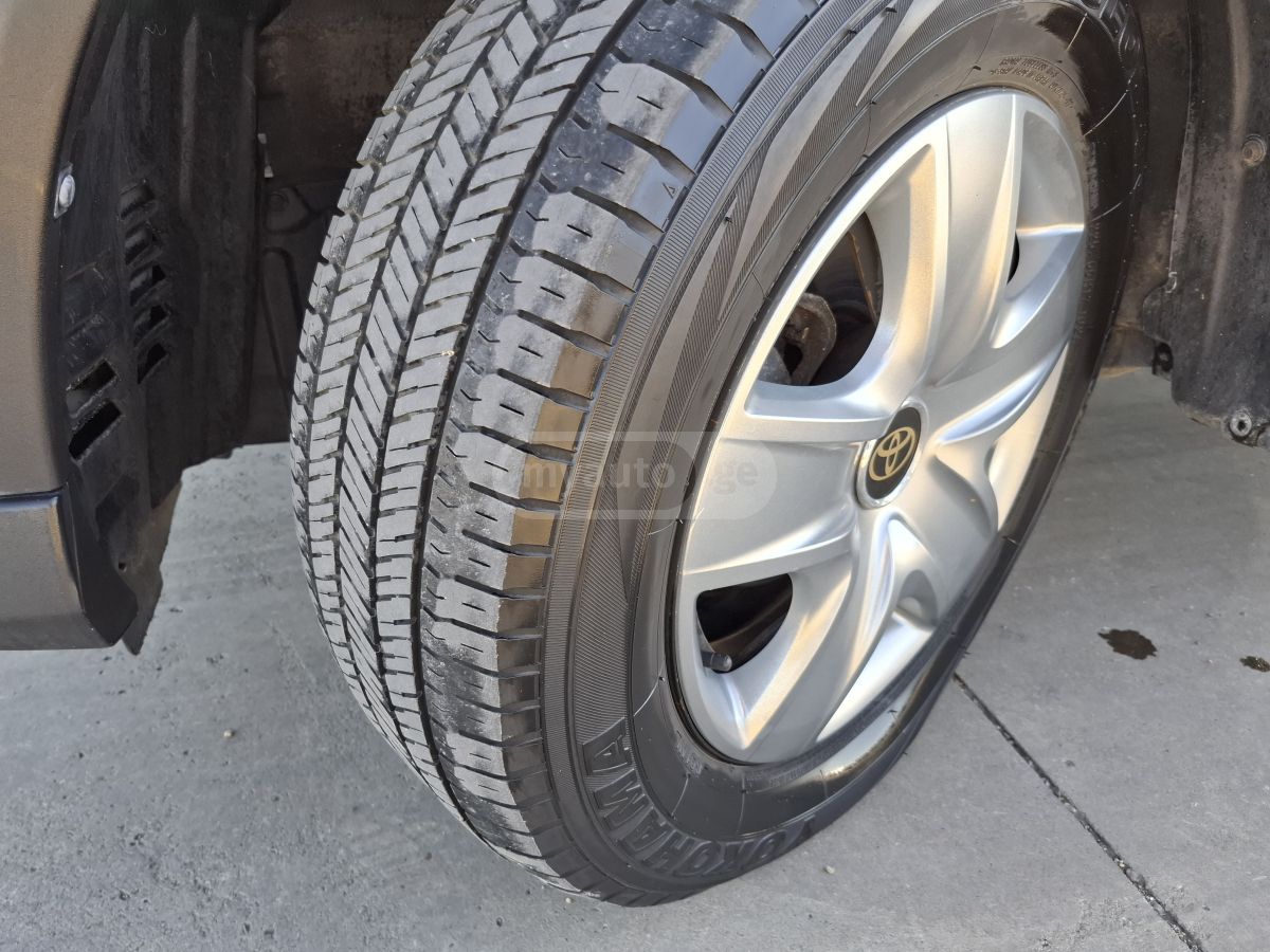 Toyota RAV 4 - фото 13