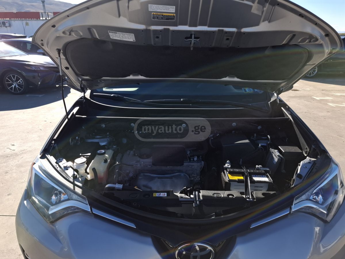 Toyota RAV 4 - фото 15