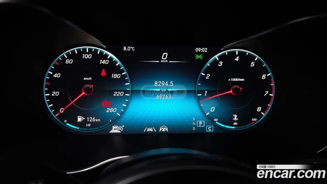 Mercedes-Benz GLC 63 AMG 2021 — миниатюра 8