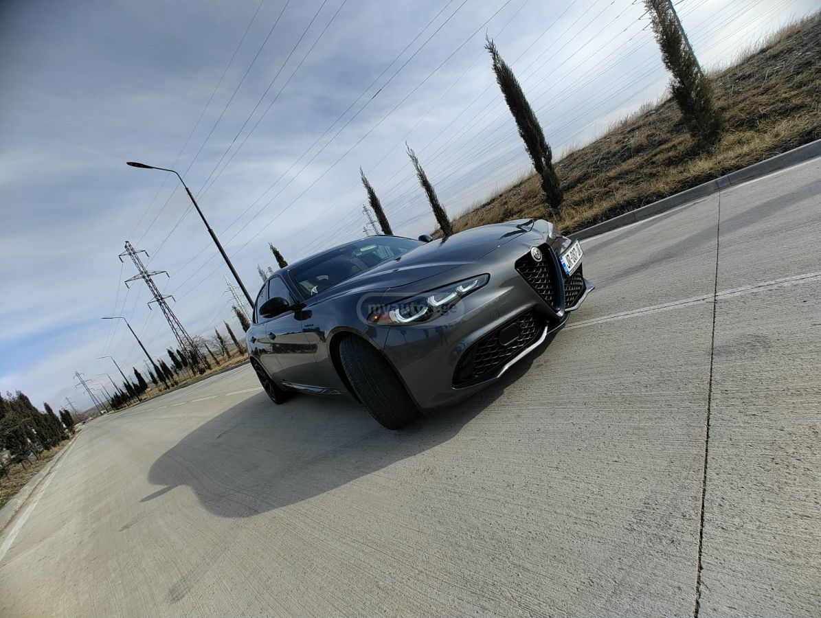 Alfa Romeo VELOCE — миниатюра 2