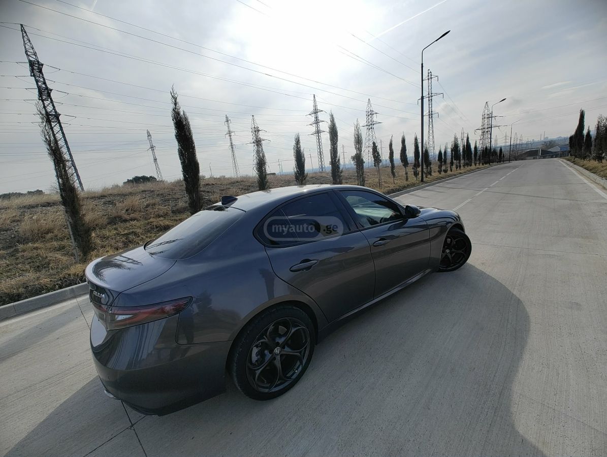 Alfa Romeo VELOCE — миниатюра 4