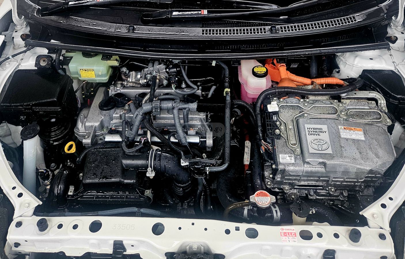 Toyota Aqua - фото 8