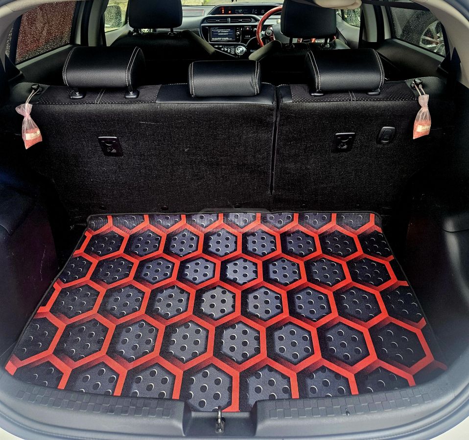 Toyota Aqua - фото 9