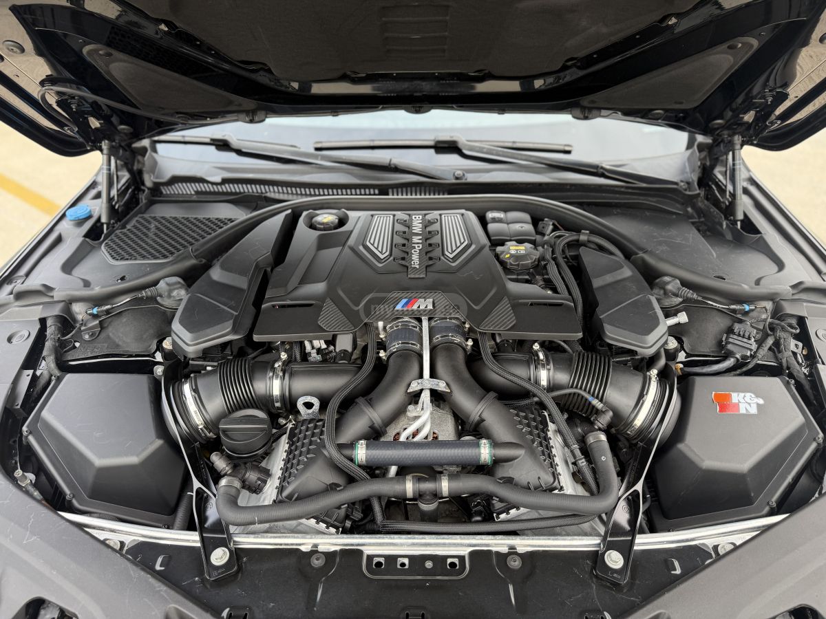 BMW M8 - фото 10