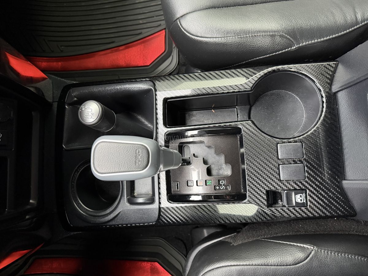 Toyota TRD Off Road 4dr 4x4 Automatic — миниатюра 12