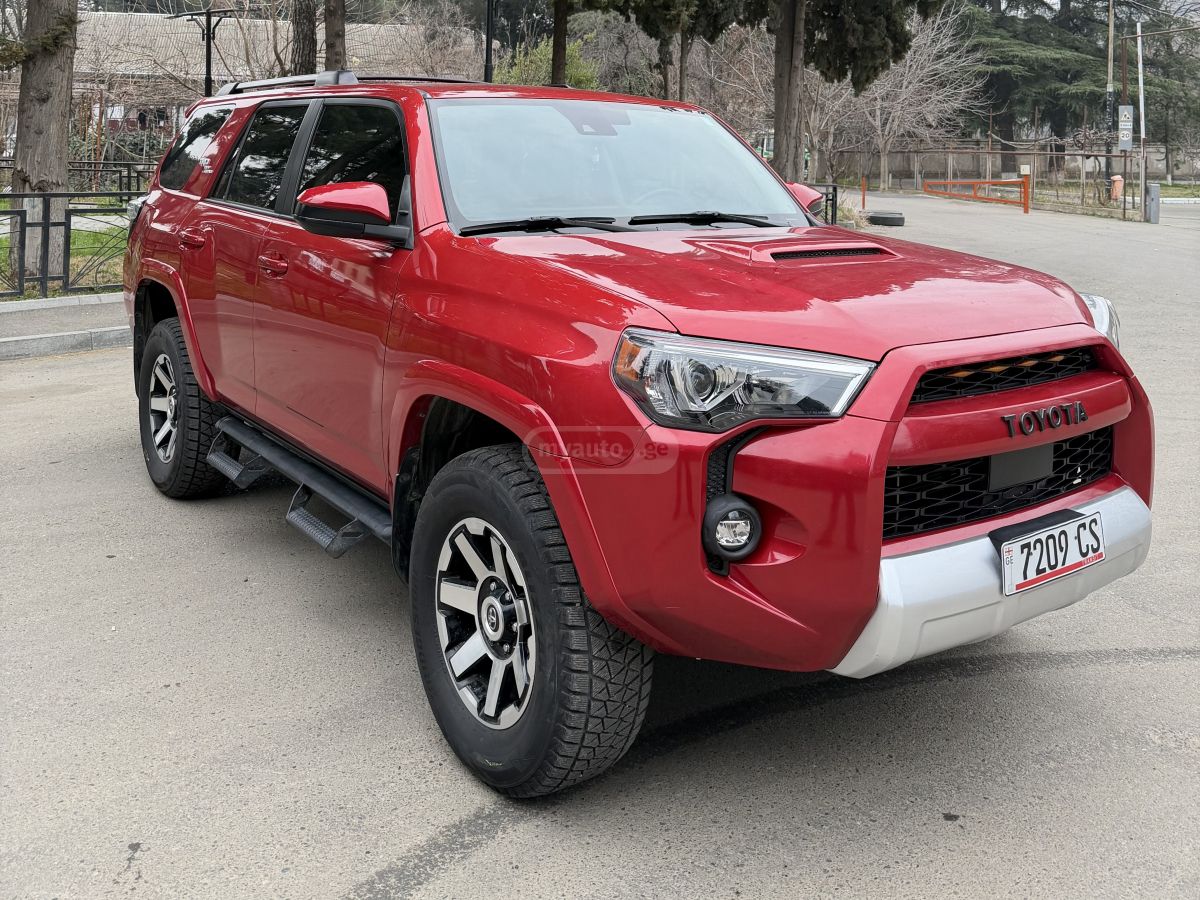 Toyota TRD Off Road 4dr 4x4 Automatic — миниатюра 6