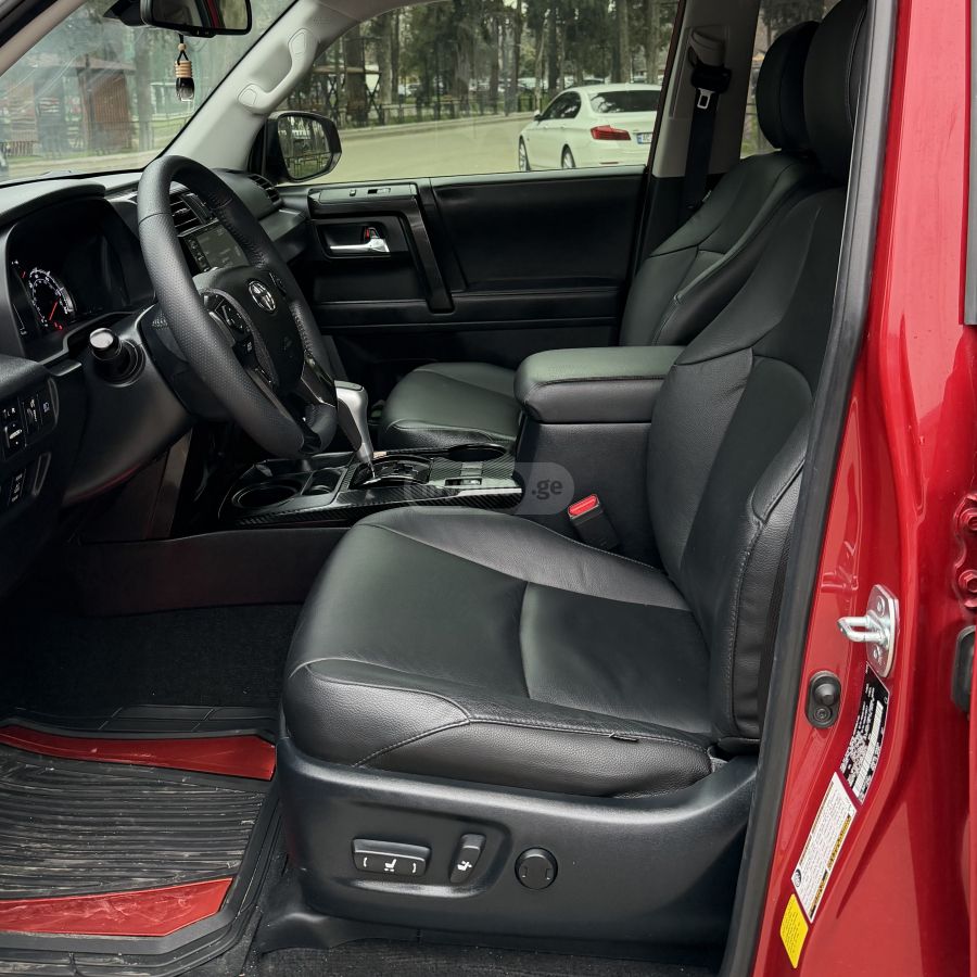 Toyota TRD Off Road 4dr 4x4 Automatic — миниатюра 9