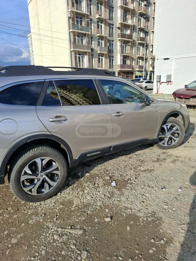 Subaru Limited XT 4dr All-Wheel Drive — миниатюра 4