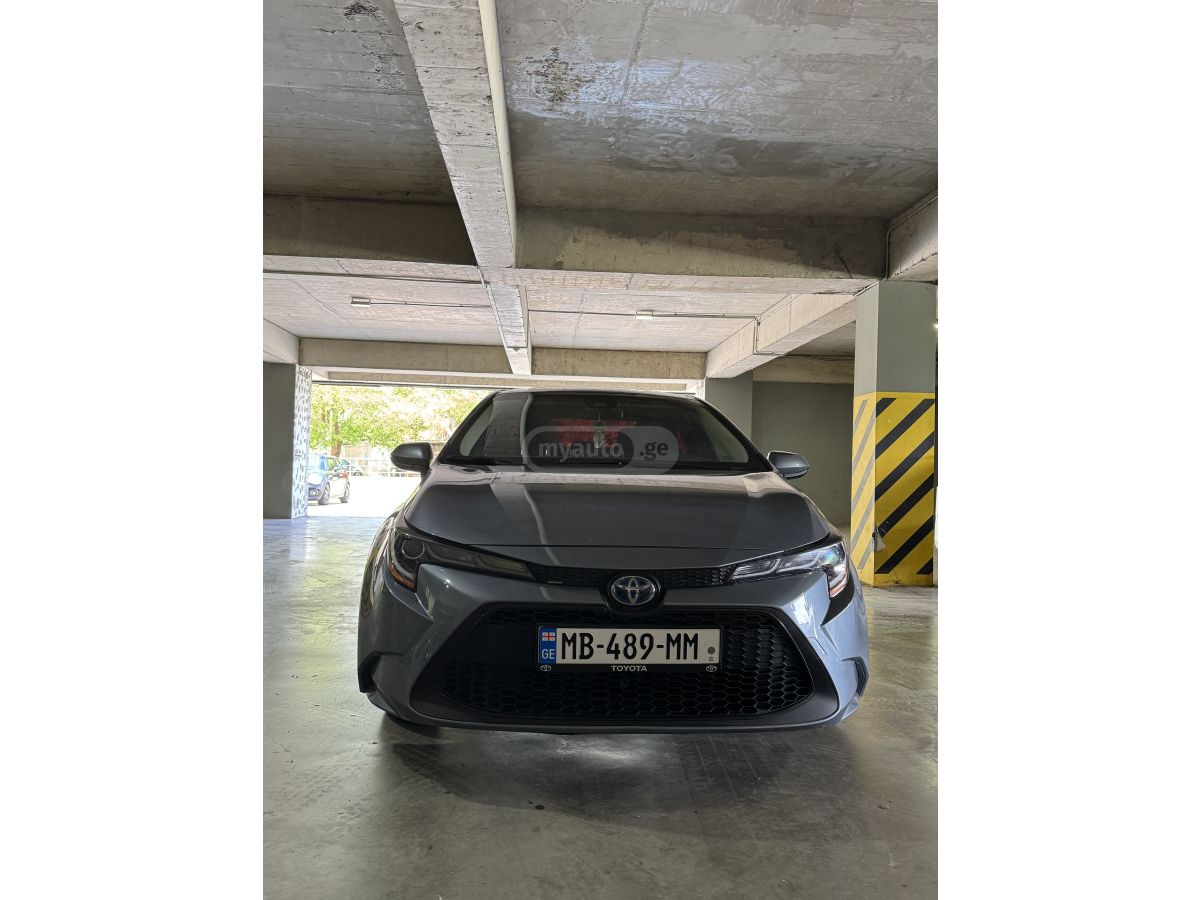 Toyota Corolla - фото 2