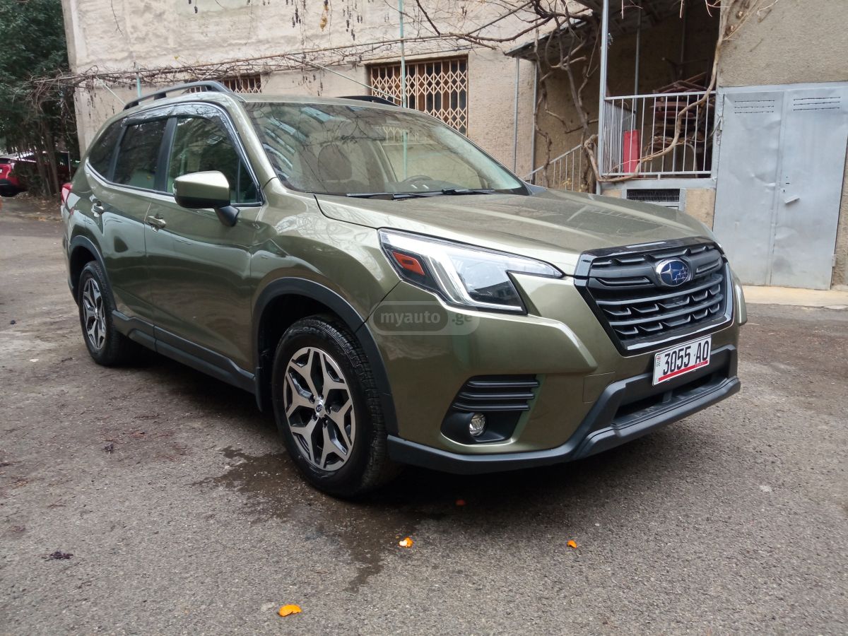 Subaru Premium 4dr All-Wheel Drive CV — миниатюра 2