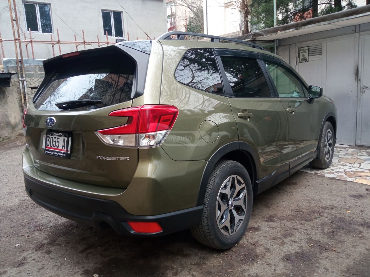 Subaru Premium 4dr All-Wheel Drive CV — миниатюра 8