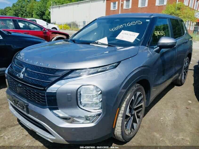 Mitsubishi Outlander - фото 15