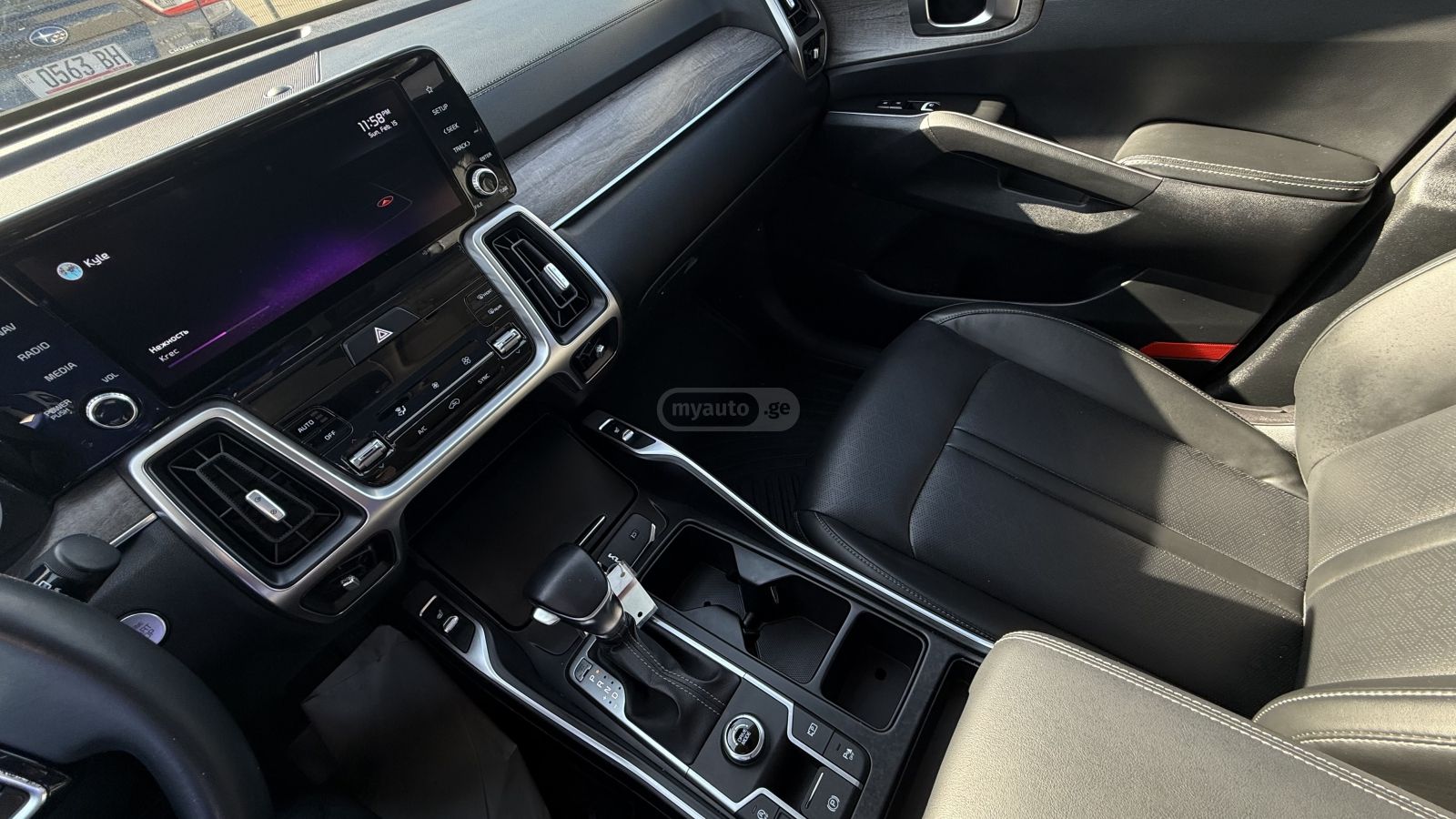 Kia Sorento - фото 15