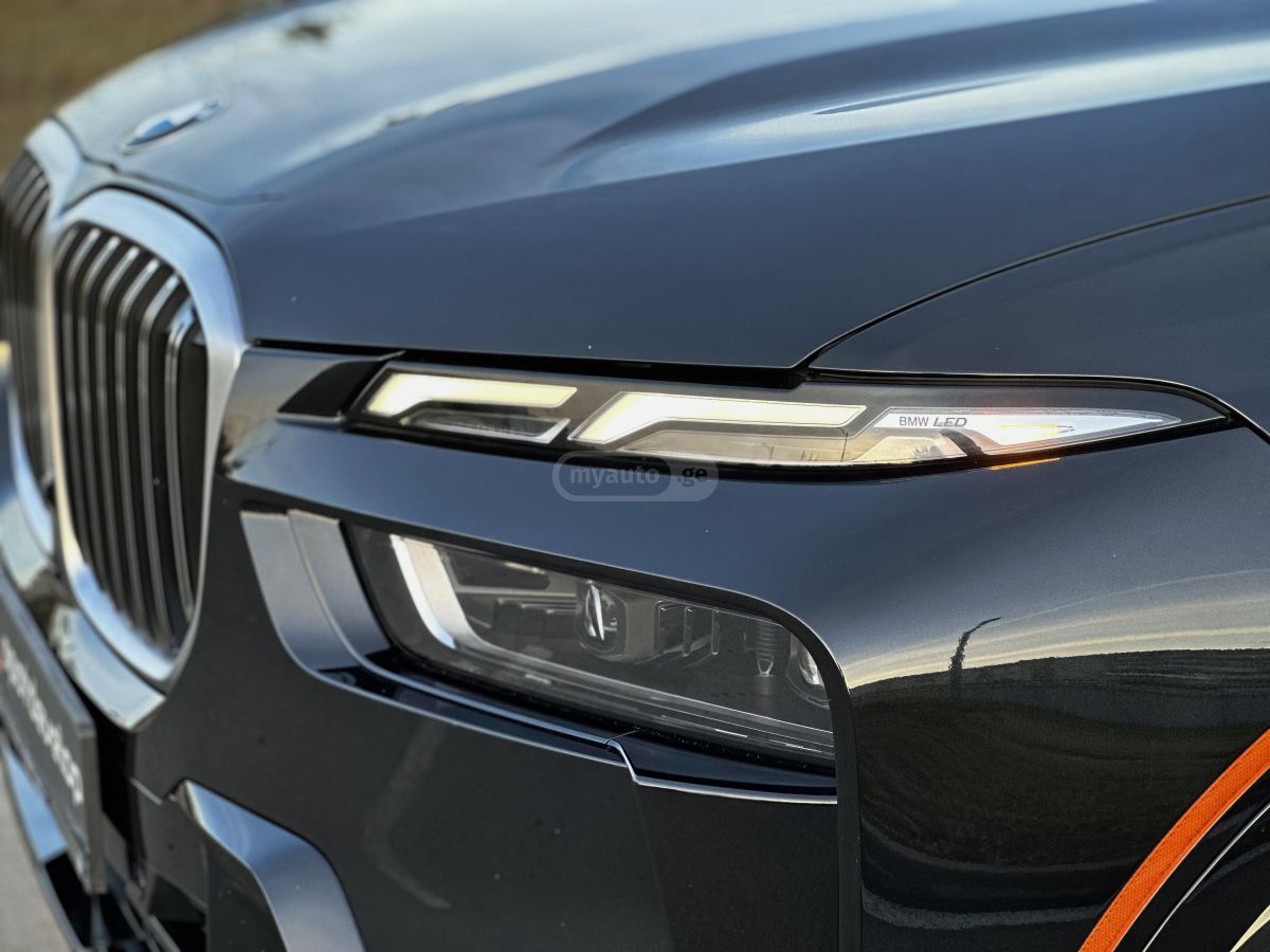 BMW xDrive40i — миниатюра 5