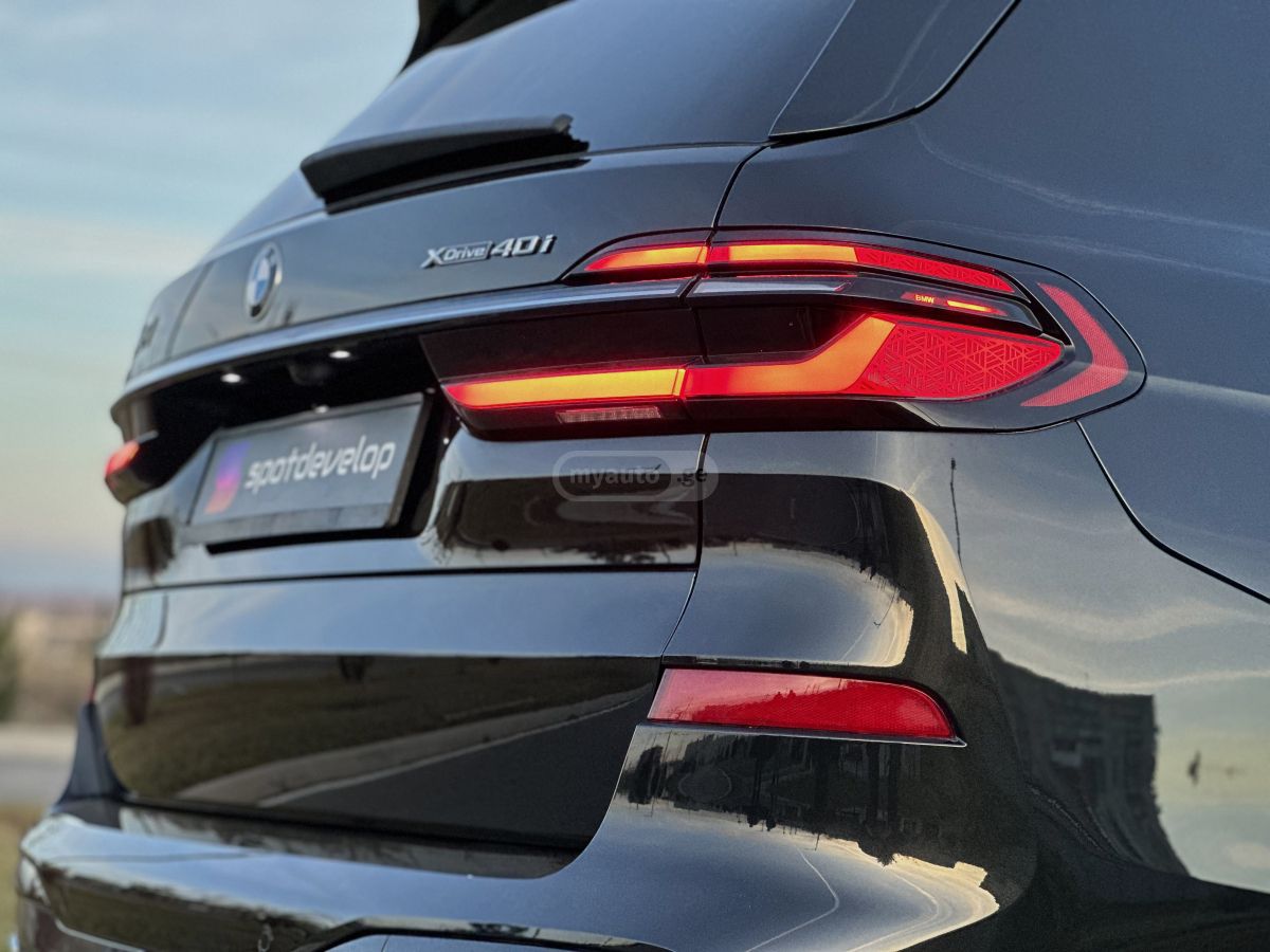 BMW xDrive40i — миниатюра 9