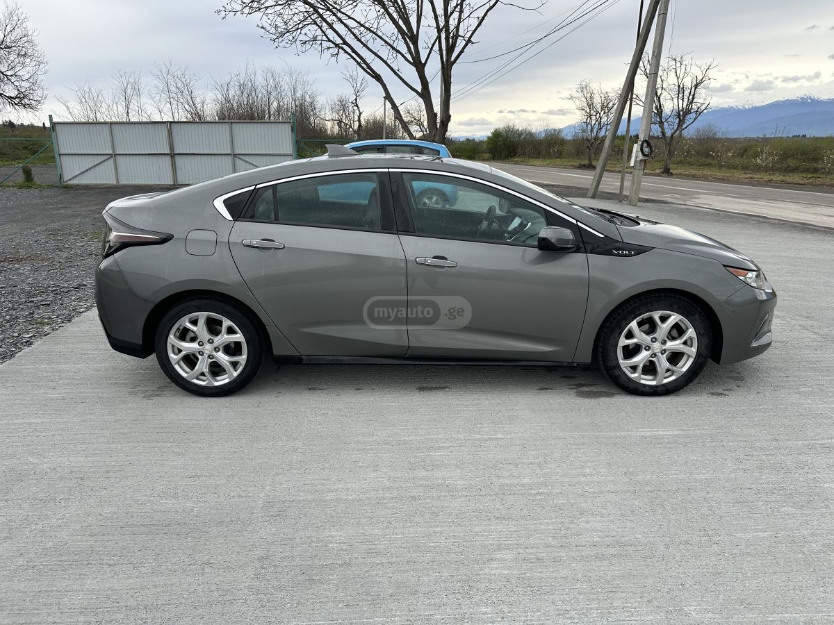 Chevrolet Volt - фото 2