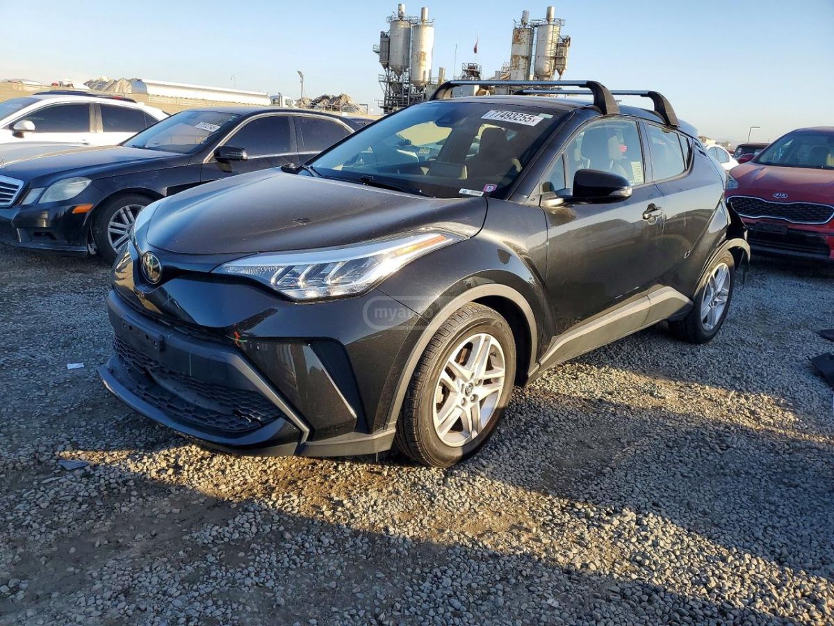 Toyota CHR - фото 1