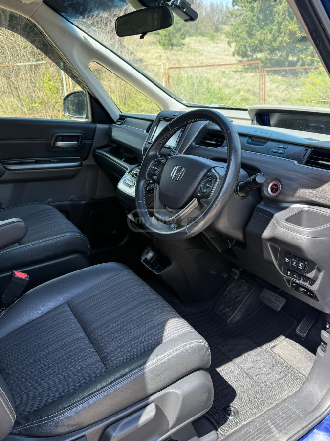 Honda Freed - фото 6