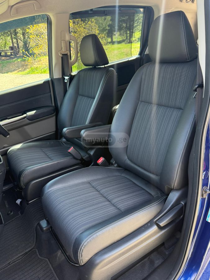 Honda Freed - фото 7