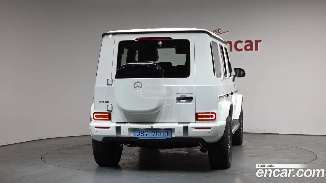 Mercedes-Benz G 65 AMG 2025 — миниатюра 4