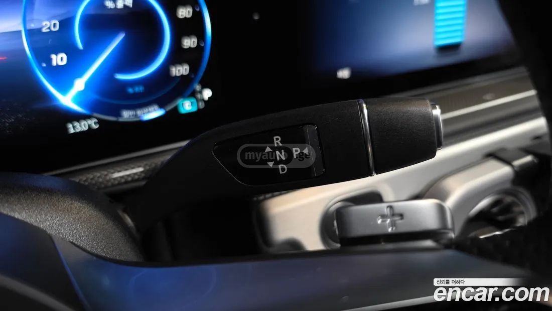 Mercedes-Benz G 65 AMG 2025 — миниатюра 9