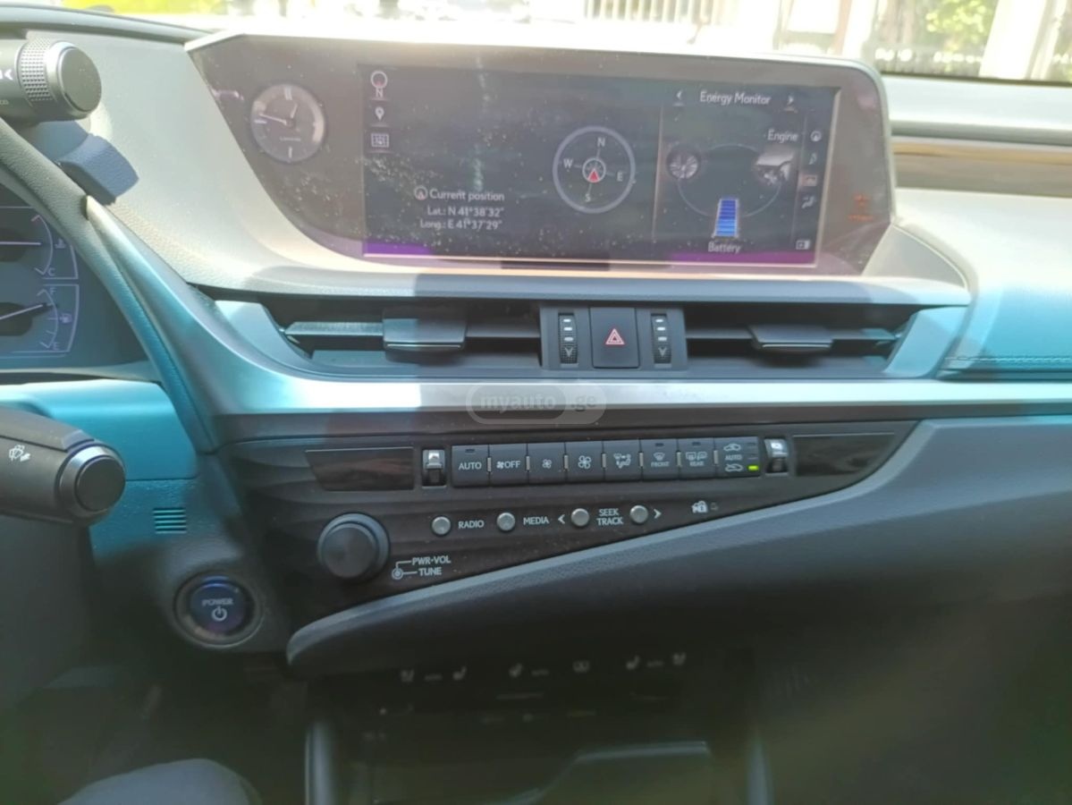 Lexus ES 300 - фото 11