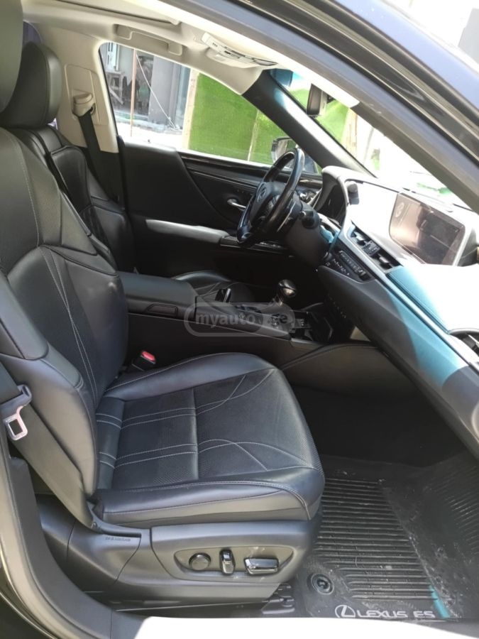 Lexus ES 300 - фото 7