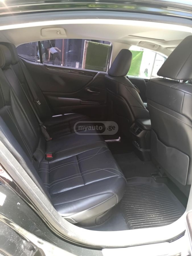 Lexus ES 300 - фото 8