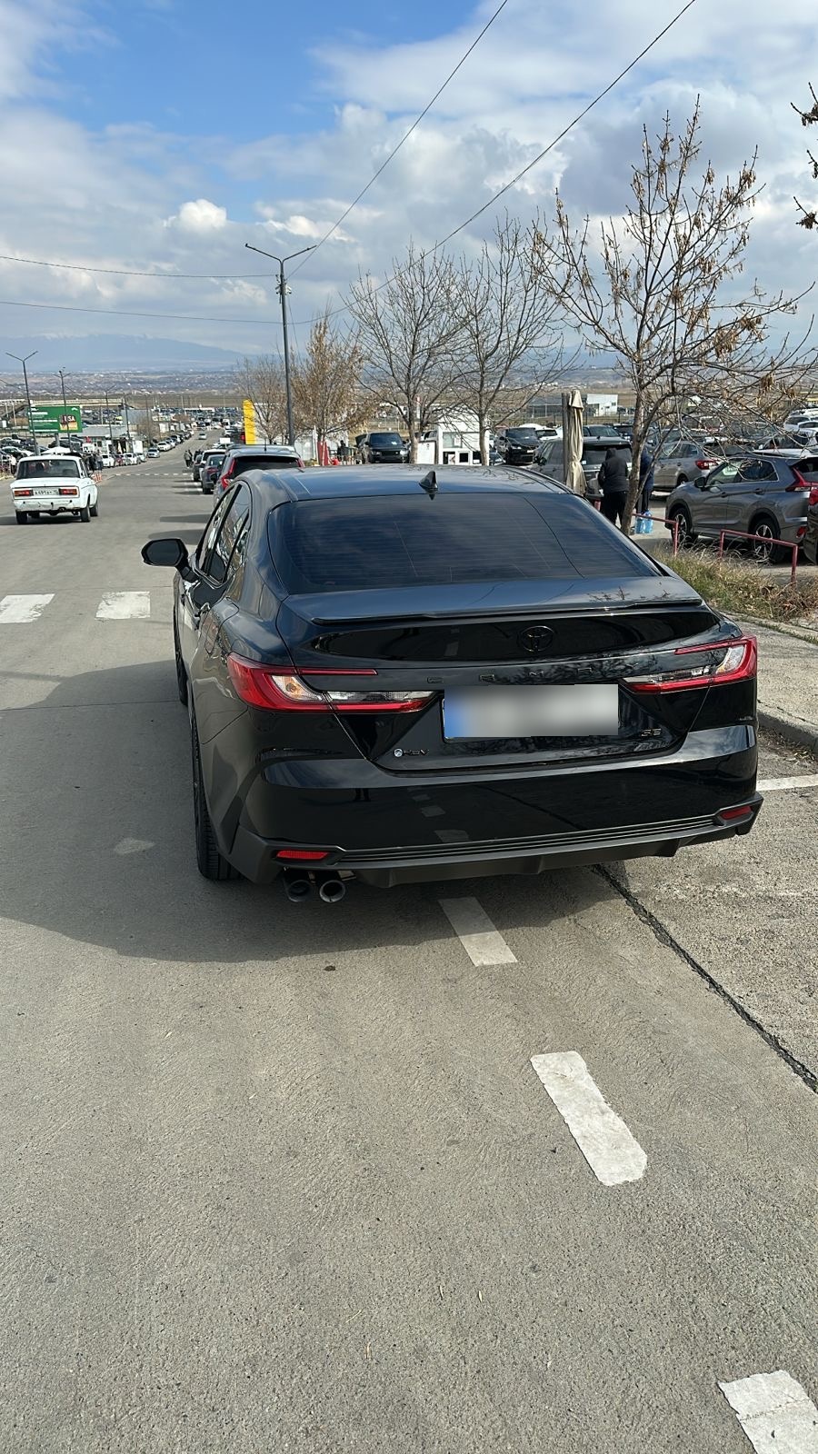 Toyota Camry - фото 2
