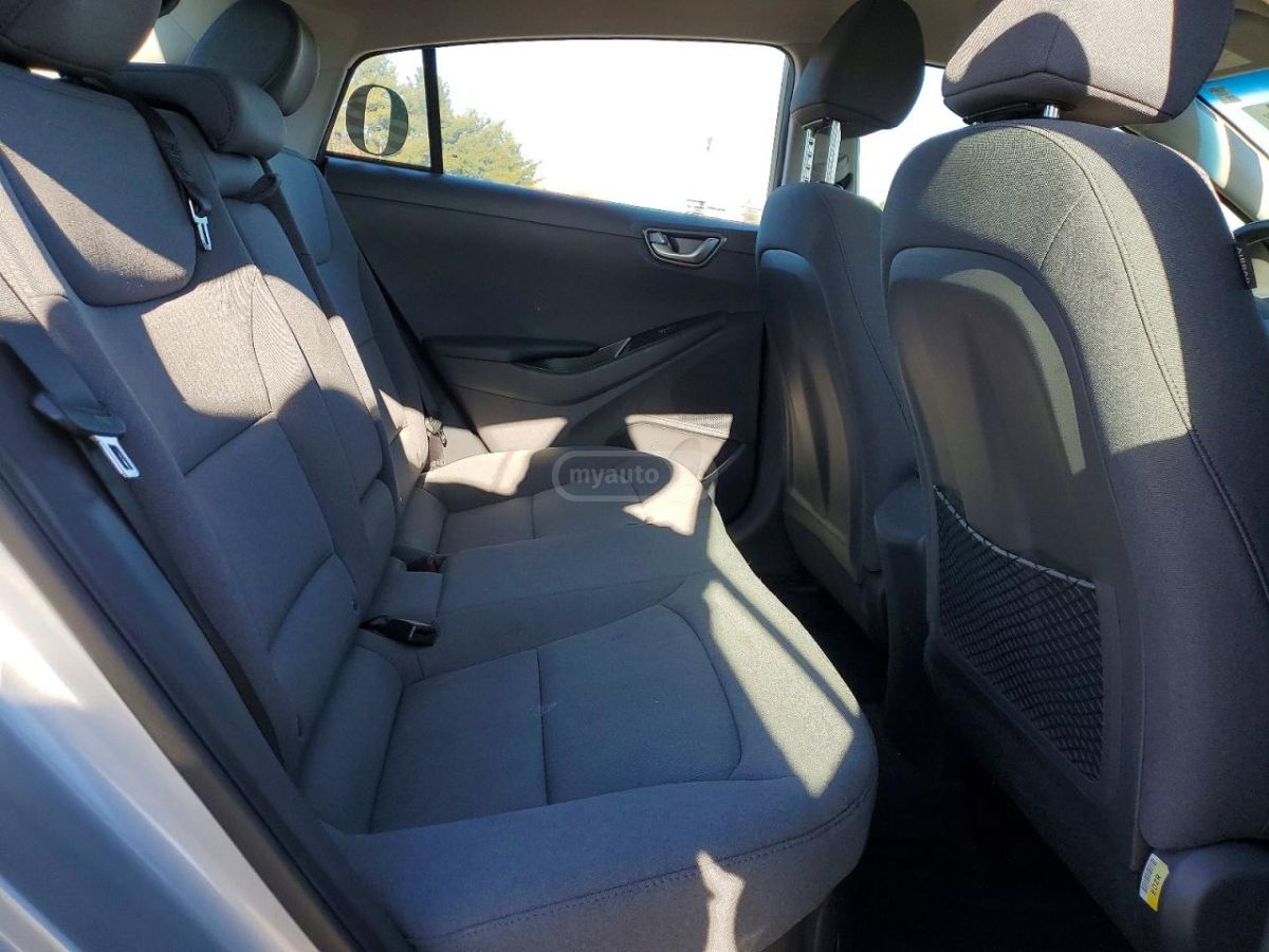 Hyundai Ioniq SE 2020 — миниатюра 10