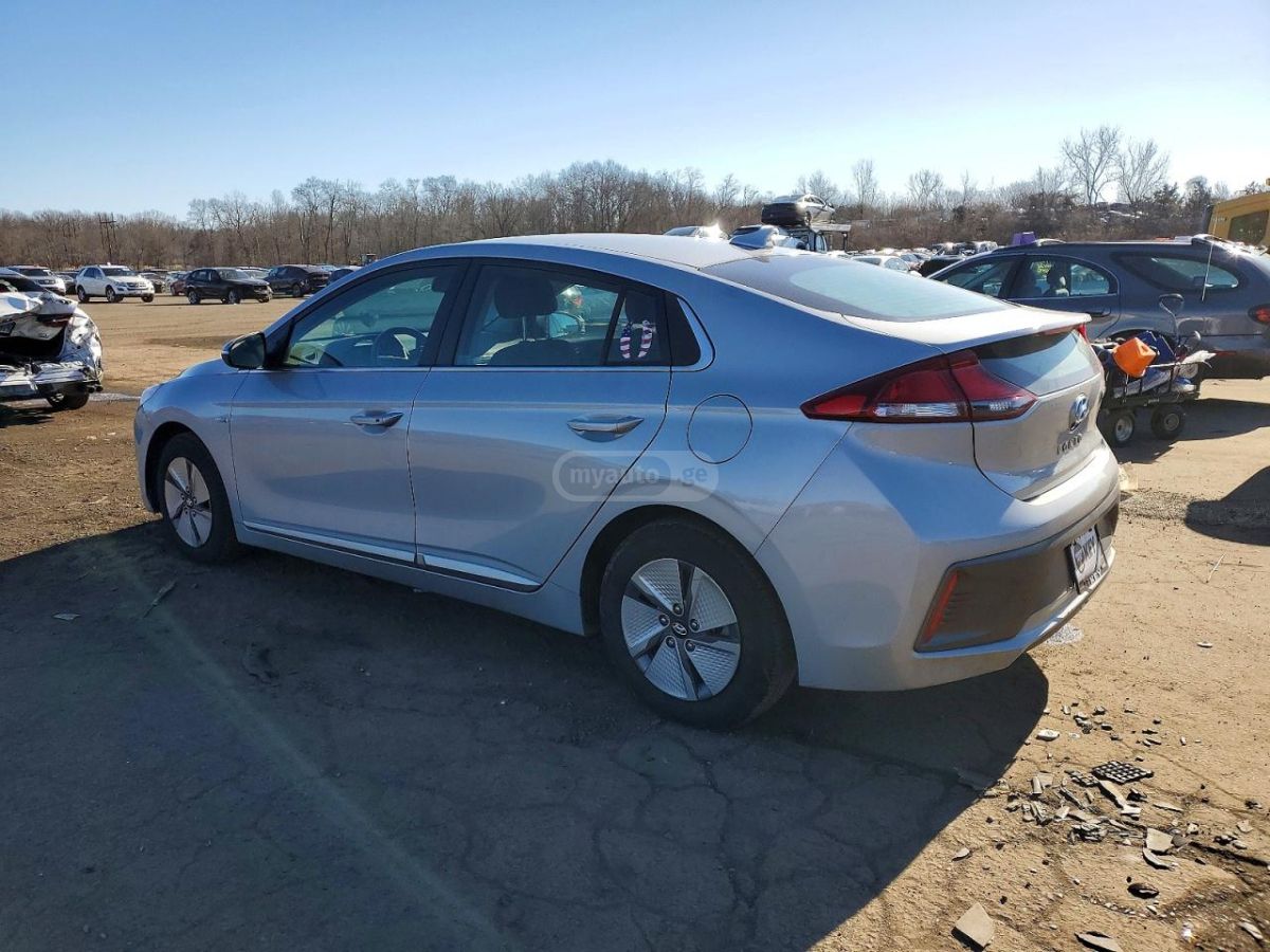 Hyundai Ioniq SE 2020 — миниатюра 2