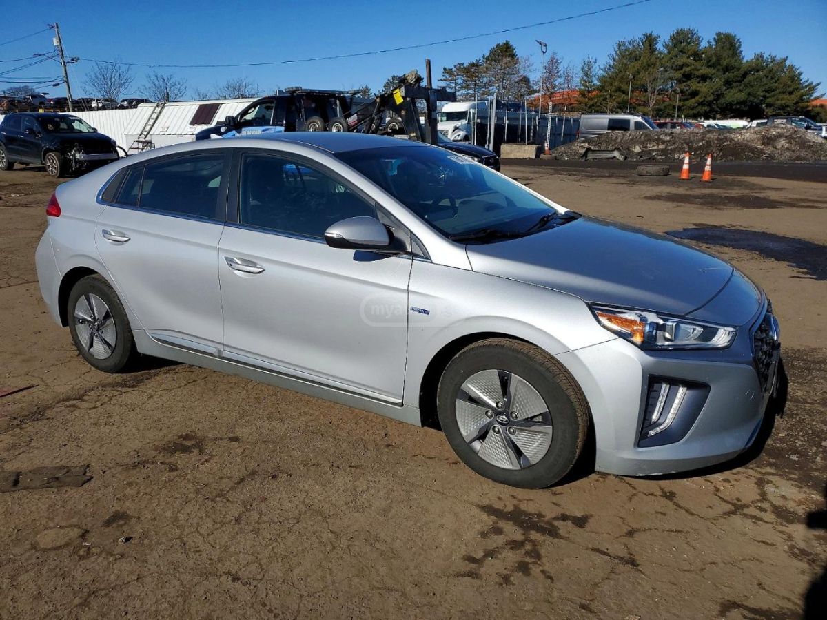 Hyundai Ioniq SE 2020 — миниатюра 4