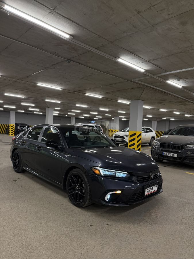 Honda Civic - фото 1