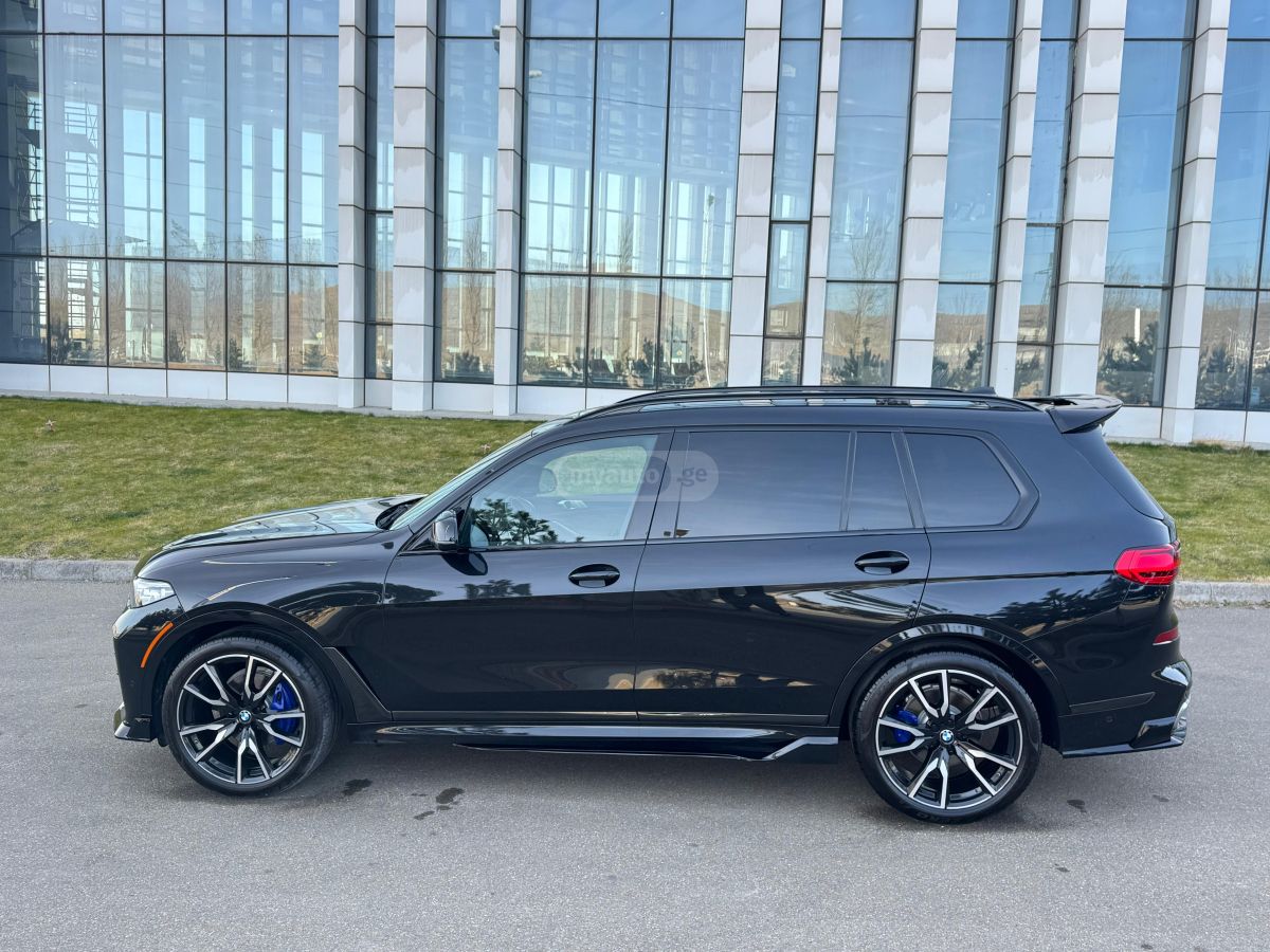 BMW X7 - фото 4