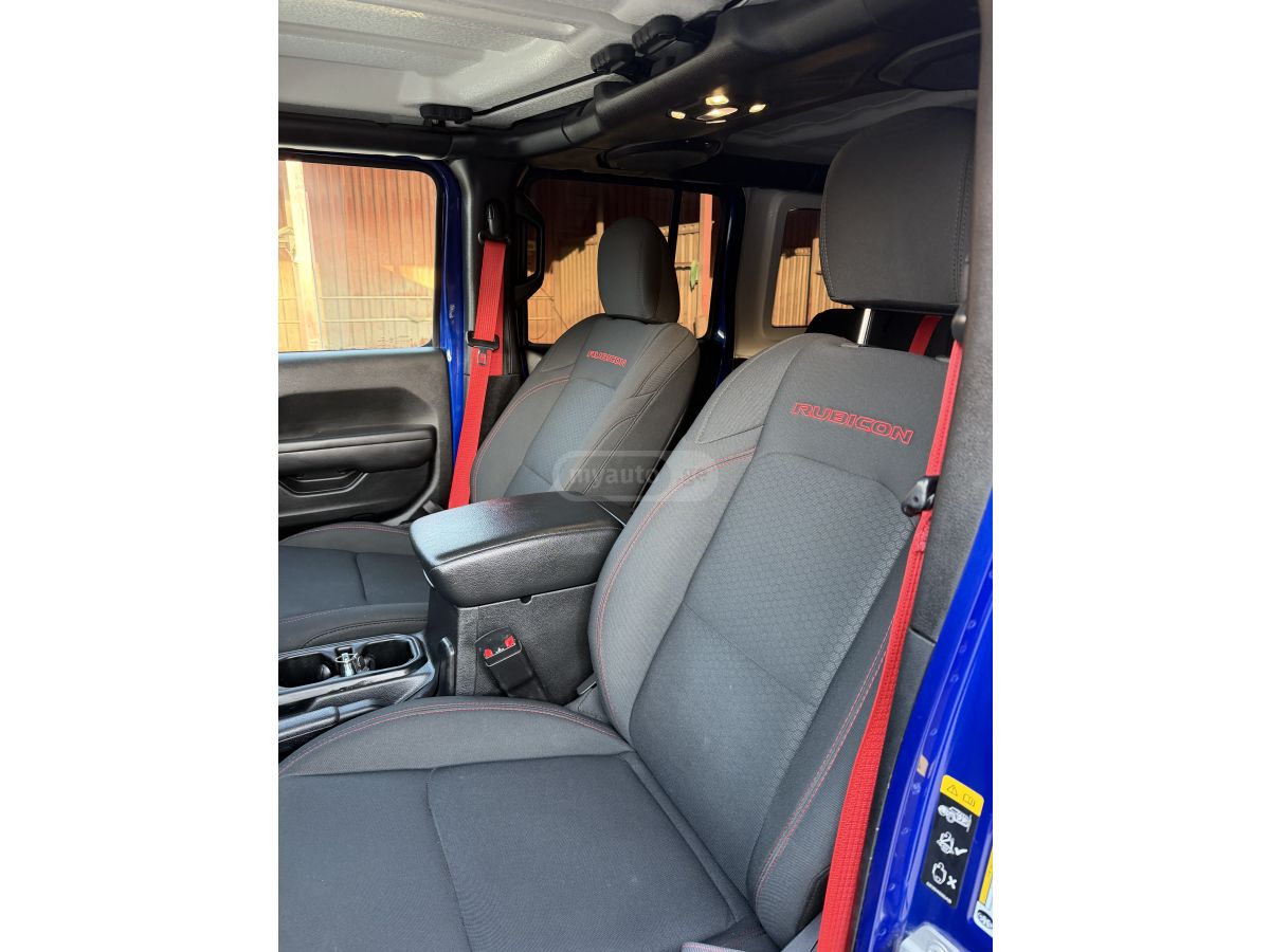 Jeep Wrangler - фото 8