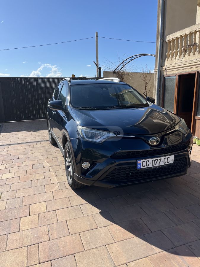 Toyota RAV 4 - фото 2