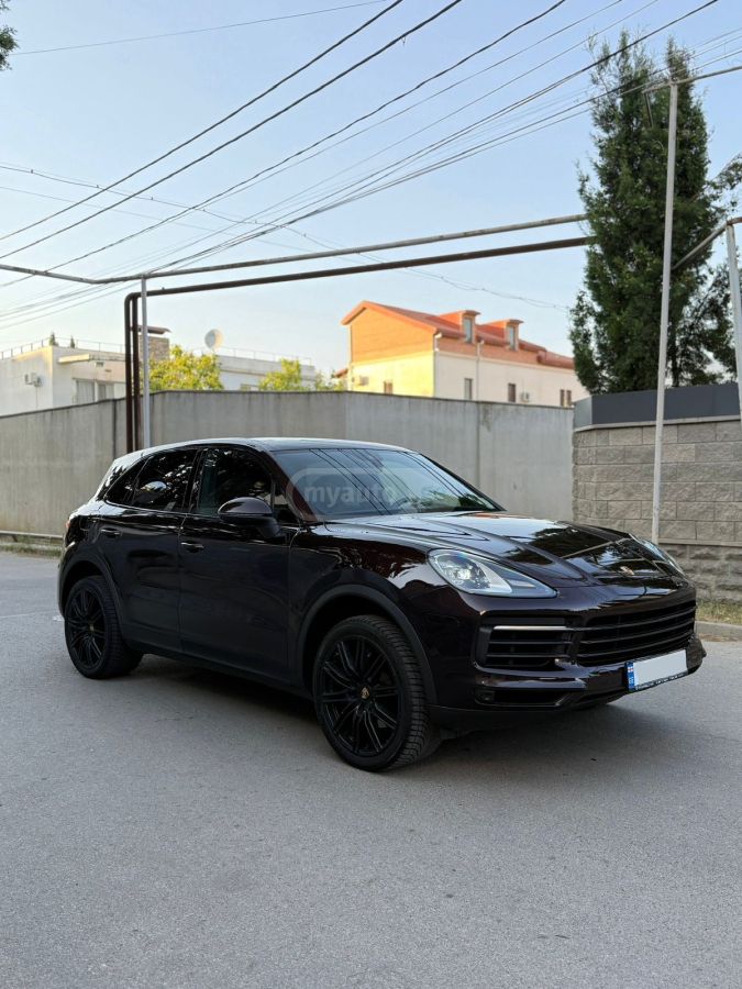 Porsche Cayenne - фото 1