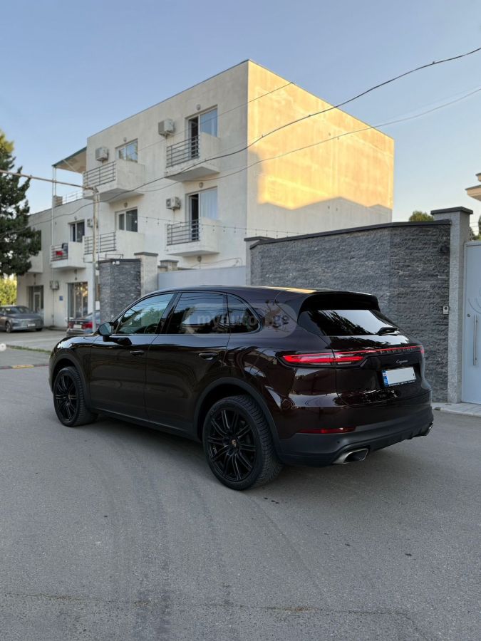 Porsche Cayenne - фото 11