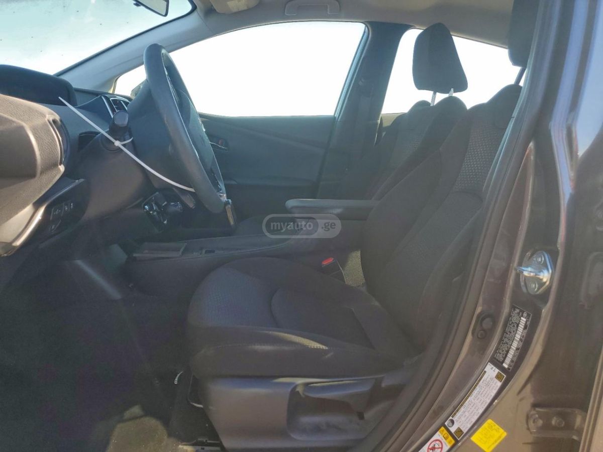 Toyota Prius - фото 7