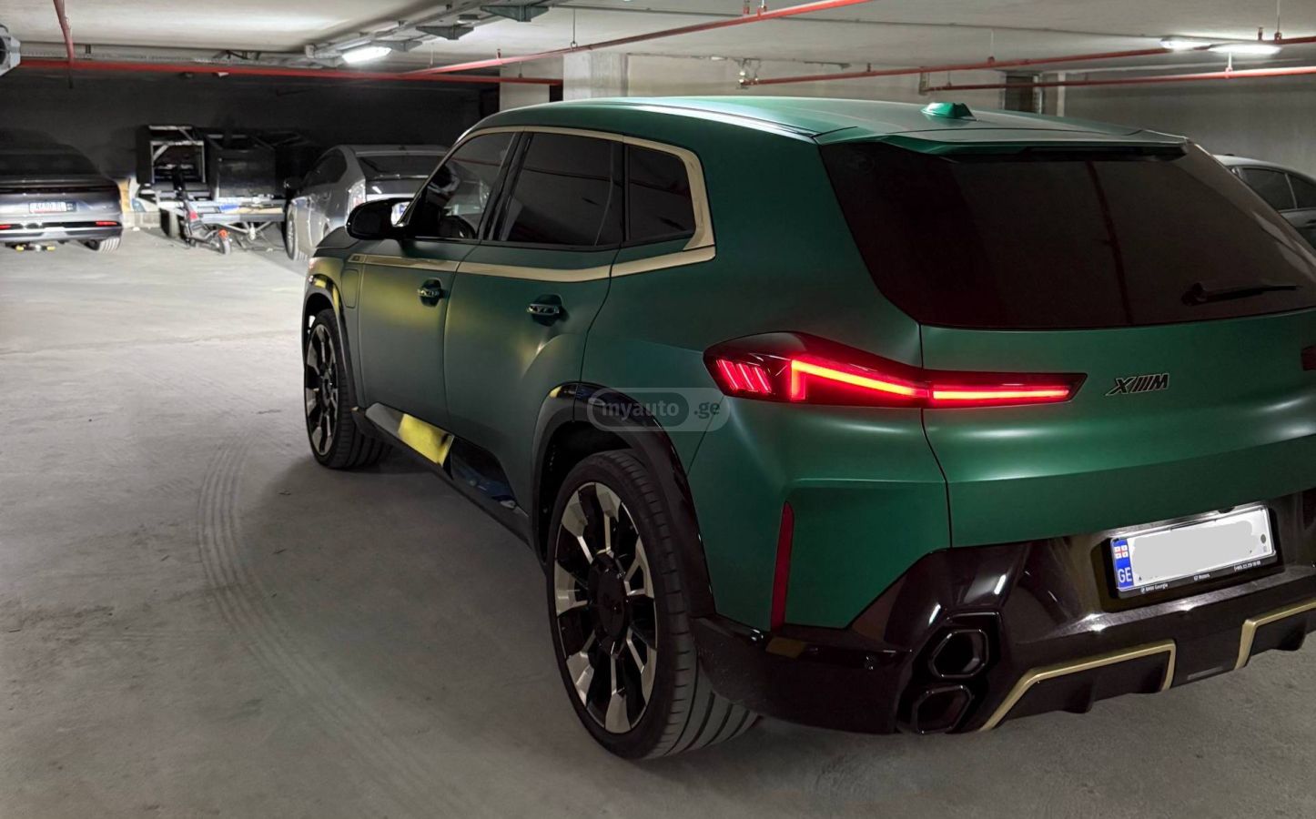 BMW Base 4dr All-Wheel Drive Sport — миниатюра 4