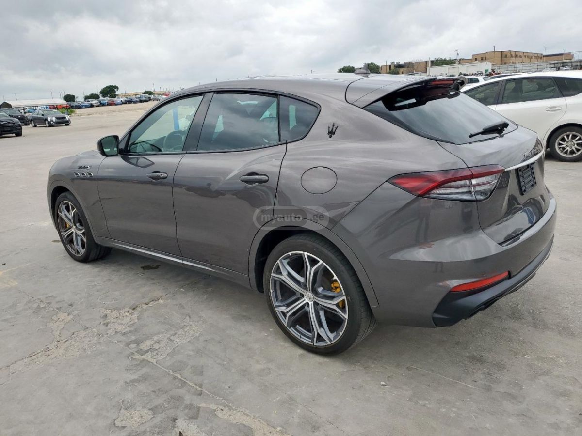 Maserati Levante 2022 — миниатюра 2