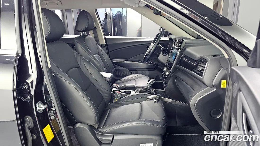 Ssangyong Tivoli - фото 10